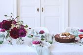Late Summer Tabletop Style in Rich Colors