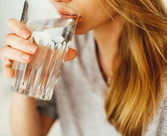 Sağlık için su içmenin önemi